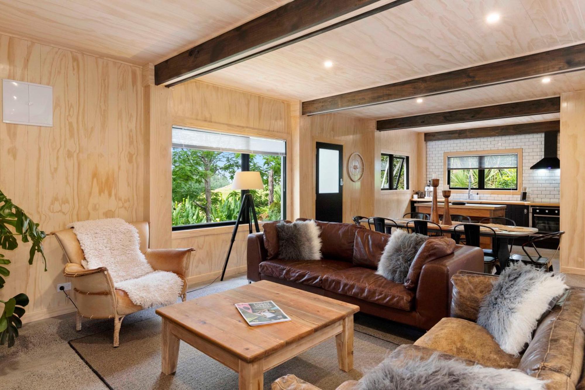 Raglan Country Lodge Exterior photo